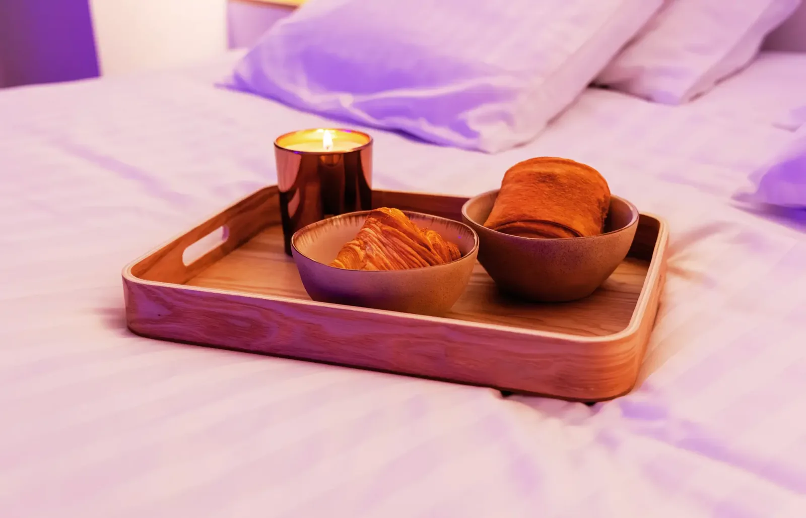 Petit-déjeuner au lit